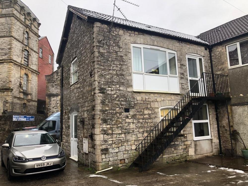 Commercial Road, Shepton Mallet 1 bed flat £525 pcm (£121 pw)