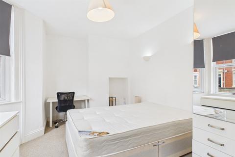 3 bedroom flat to rent, Glenthorn Road, Newcastle Upon Tyne