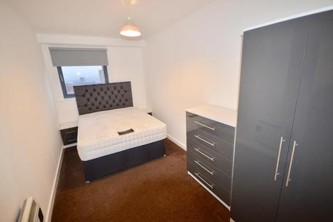2 bedroom apartment to rent - WEST POINT, WEST STREET, SHEFFIELD, S1 4EZ