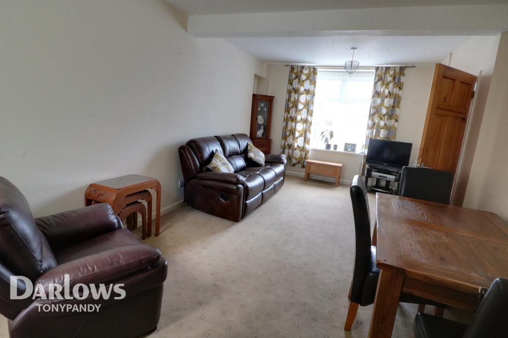 Thomas Street, Penygraig, Tonypandy CF40 3 bed end of terrace house £