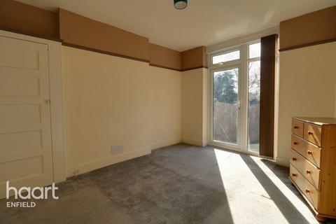 2 bedroom maisonette to rent, Myddelton Avenue, Enfield, EN1