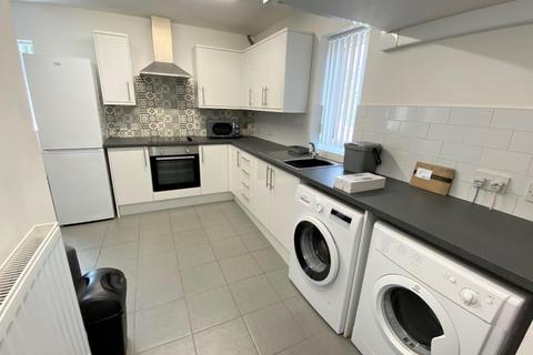 undefined, Poolfield Avenue, Newcastle-under-Lyme, ST5