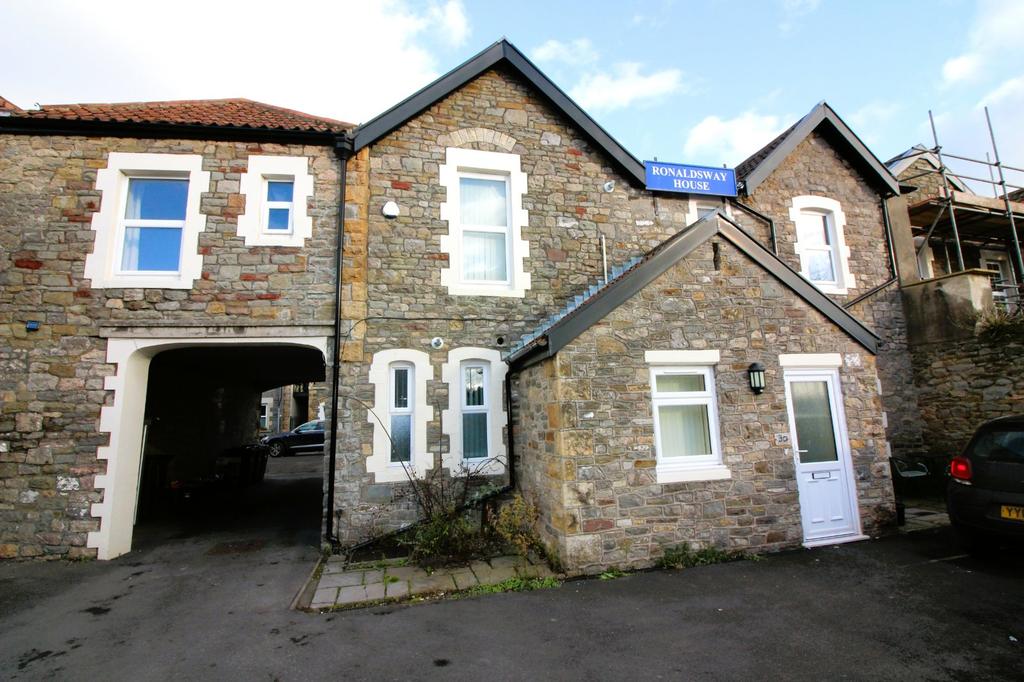 Lower Queens Road, Clevedon, North... 2 bed apartment £239,950