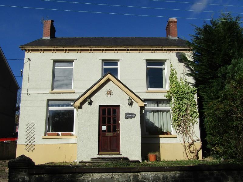 Heol Tawe, Abercrave, Swansea. 4 bed detached house £299,950