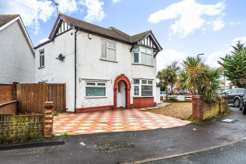 Salt Hill Drive, Slough, SL1 4 bed detached house £1,750 pcm (£404 pw)