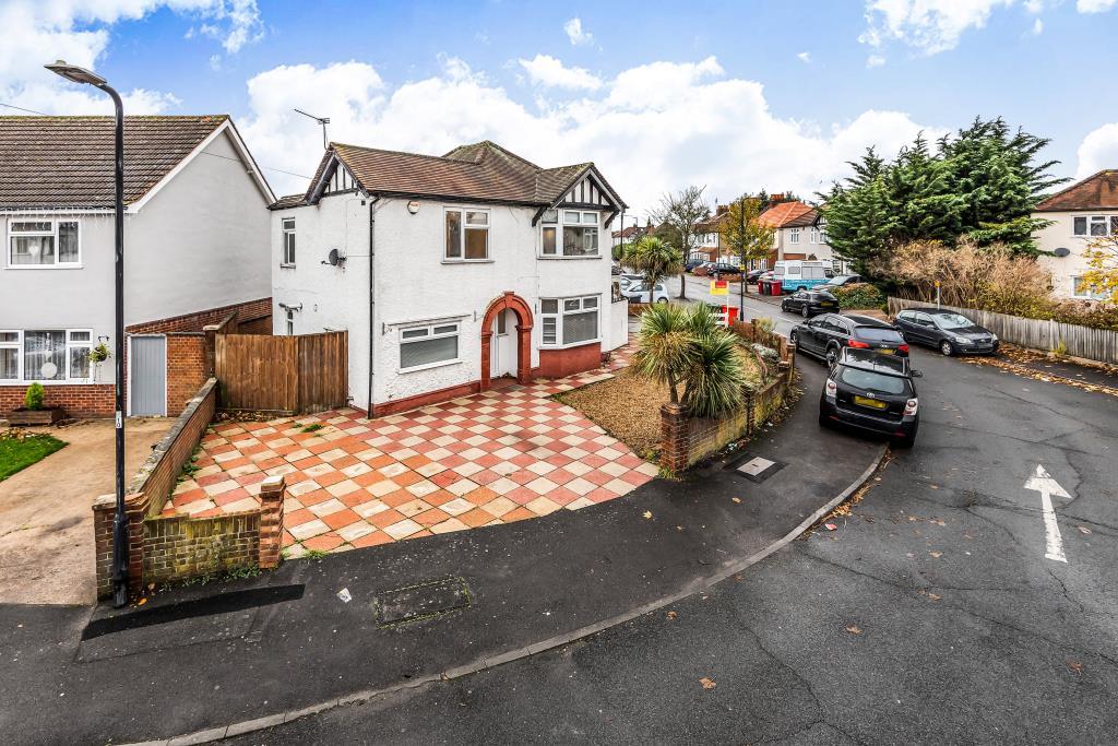 Salt Hill Drive, Slough, SL1 4 bed detached house £1,750 pcm (£404 pw)