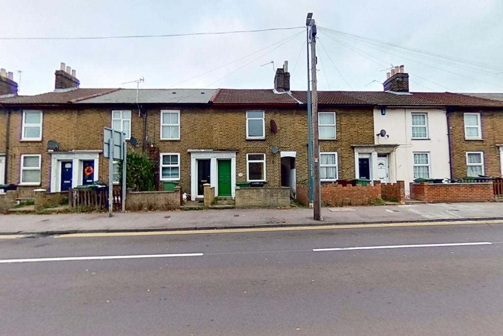 Lower Boxley Road, Maidstone, Kent, ME14 2 bed terraced house £225,000