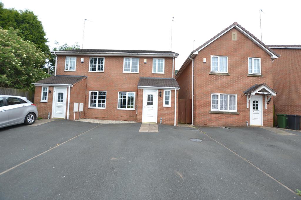 Edwinstowe Close, Brierley Hill 3 bed semidetached house £800 pcm (£
