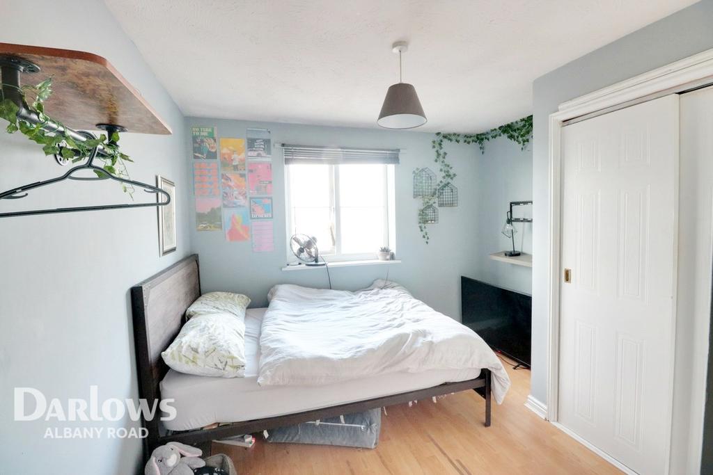 Glan Rhymni, Cardiff 2 bed flat £125,000