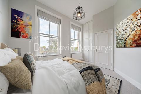 Flat 3, 52 Coolhurst Road, London, N8 8EU