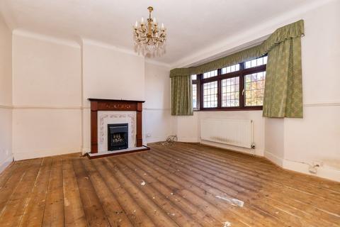 10 Rahn Road, Epping, CM16 4JB