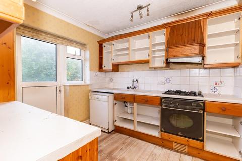 10 Rahn Road, Epping, CM16 4JB
