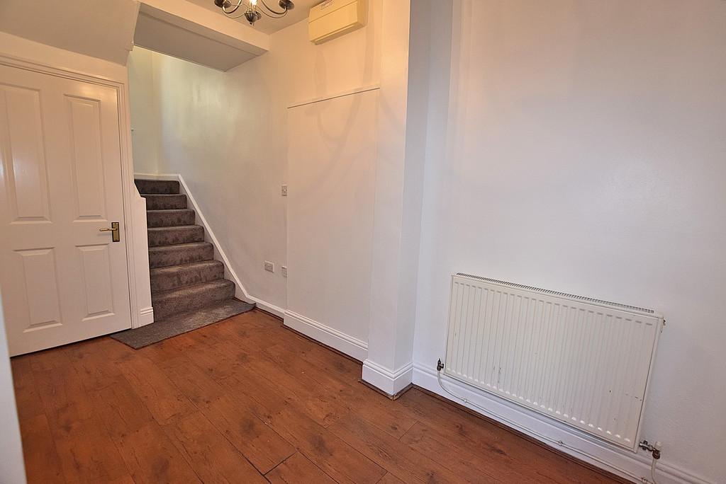 Low Green, Catterick Village 4 bed end of terrace house £1,050 pcm (£