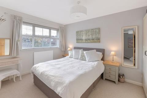 1 Fairview Close, Tonbridge, TN9 2UU