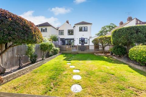 141 Hurst Road, Sidcup, DA15 9AQ