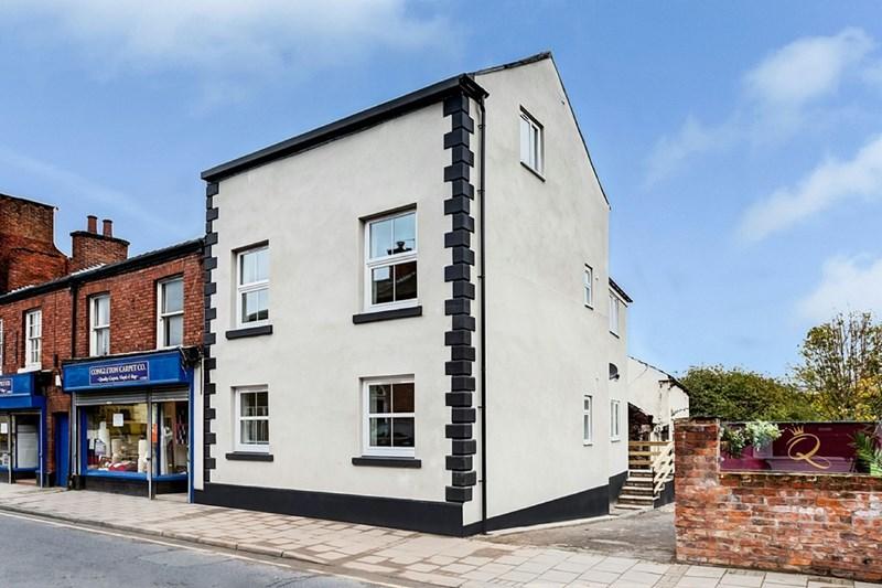 West Street, Congleton 3 bed apartment £700 pcm (£162 pw)