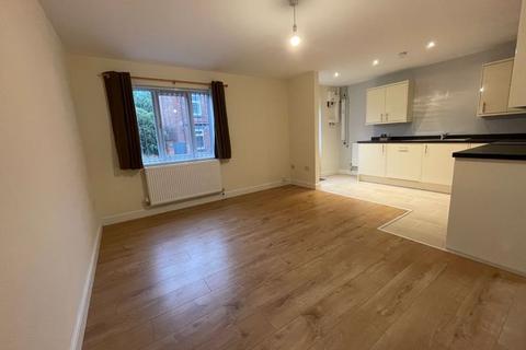 2 bedroom end of terrace house to rent, Tan House Yard, Off West Street, Congleton