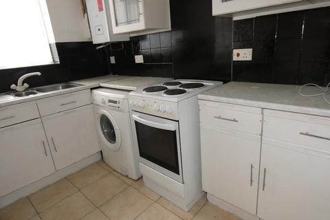 3 bedroom house to rent - Canberra Drive, Northolt, Greater London, UB5