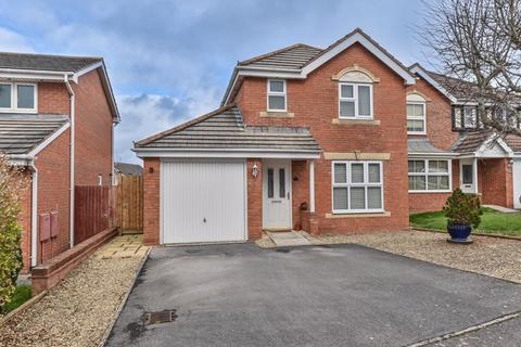 8 Blackwellhams, Chippenham, SN15 3GG