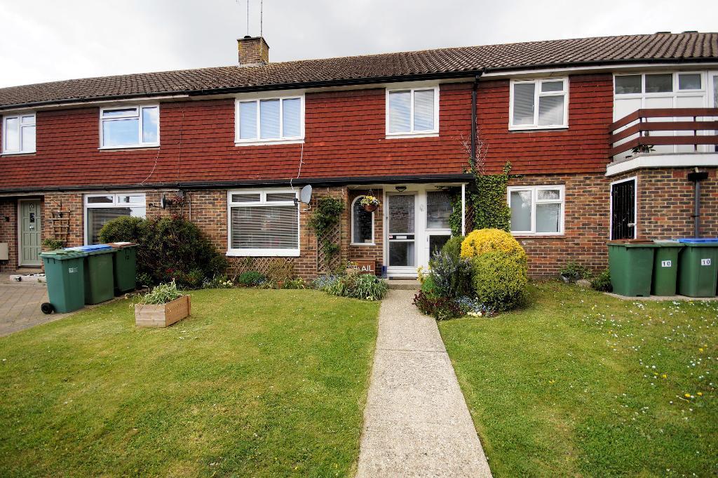 Kings Barn End, Kings Stone Avenue, Steyning, BN44 3FL 3 bed terraced house £375,000