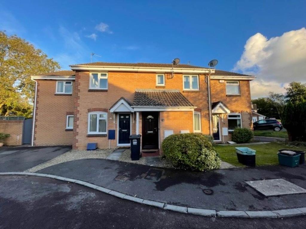 Lindsey Close, Portishead, Bristol 1 bed flat £785 pcm (£181 pw)