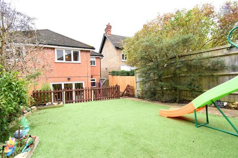 56 Clare Road, Maidenhead, SL6 4DG