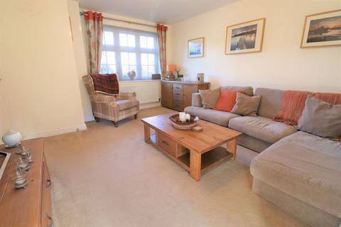 31 Hulme Close, Bromborough, Wirral, CH62 2EY