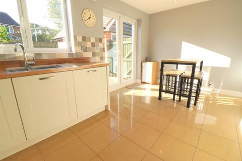 31 Hulme Close, Bromborough, Wirral, CH62 2EY