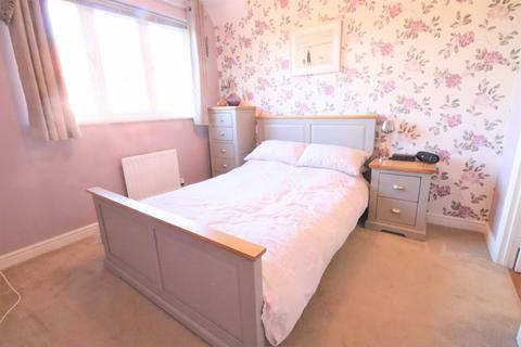 31 Hulme Close, Bromborough, Wirral, CH62 2EY