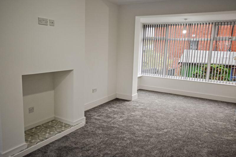 Delph Avenue, Egerton, Bolton 3 bed semidetached house £1,100 pcm (£254 pw)