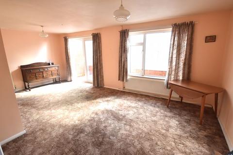 74 Kyreside, Tenbury Wells, WR15 8BX