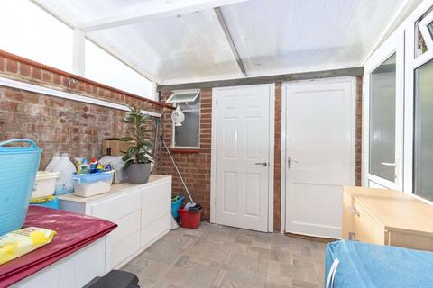 3 Wavertree Road, Goring By Sea, Worthing, BN12 6DE