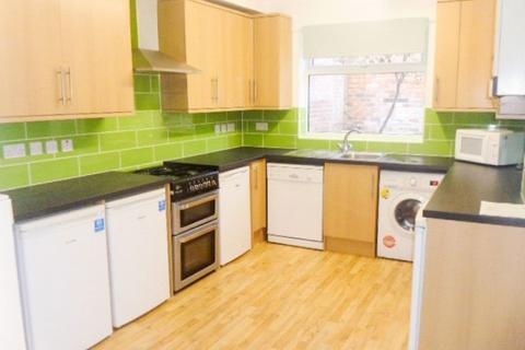 5 bedroom house share to rent, 36 Holberry Gardens, Broomhall