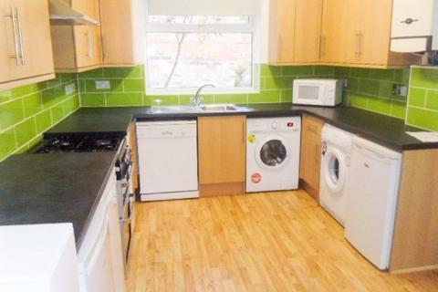 5 bedroom house share to rent, 36 Holberry Gardens, Broomhall