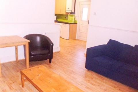 5 bedroom house share to rent, 36 Holberry Gardens, Broomhall