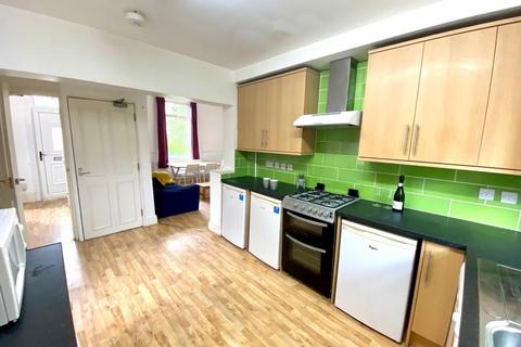 5 bedroom house share to rent, 36 Holberry Gardens, Broomhall