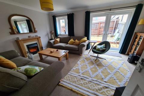 6a Chestnut Avenue, Crewkerne, TA18 7DQ