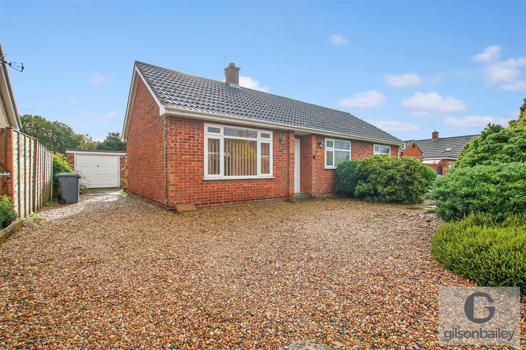 Mill Gardens, Horsford, Norwich 3 bed detached bungalow £315,000