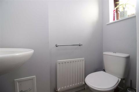 38 Ashdown Walk, New Milton, BH25 6TX