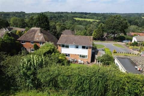 9 Bramble Mead, Balcombe, Haywards Heath, RH17 6HU