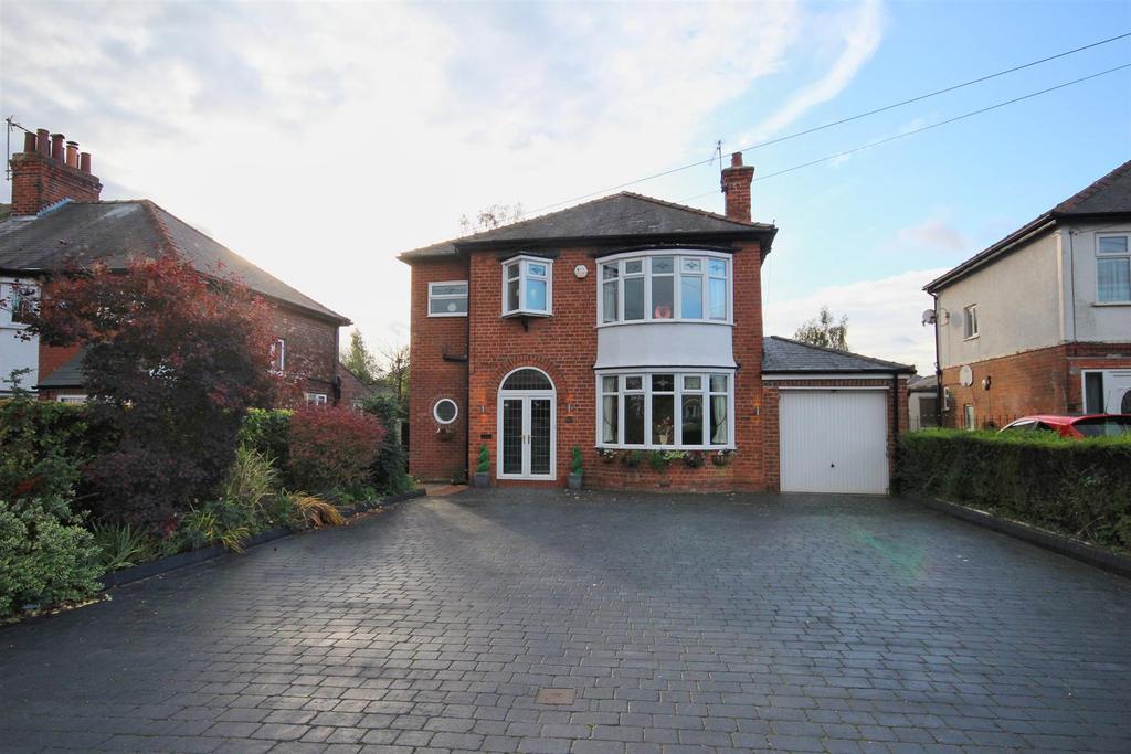 Carr Lane, Willerby, Hull 4 bed detached house £399,000