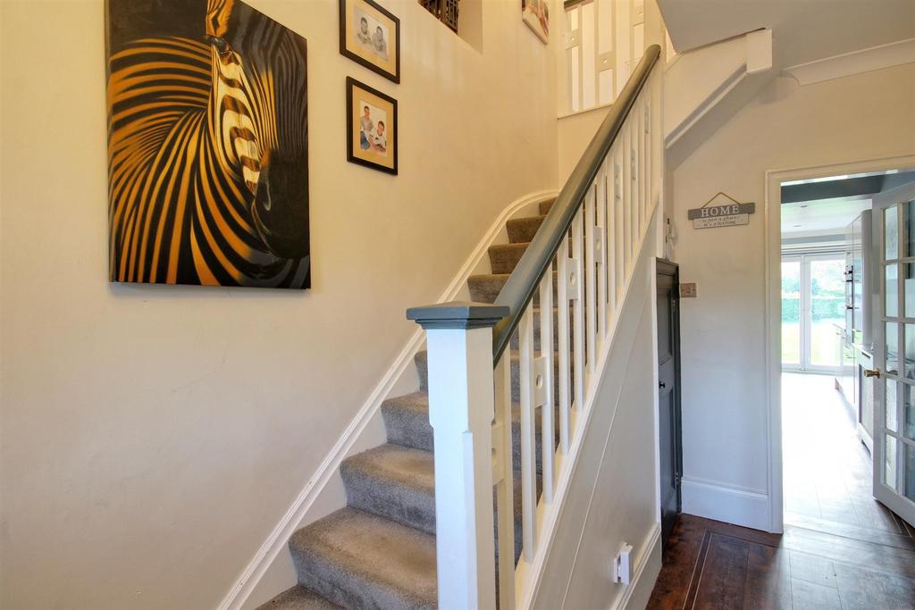 Carr Lane, Willerby, Hull 4 bed detached house £399,000