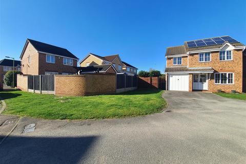 4 bedroom detached house for sale - Cherry Blossom Close, Ipswich