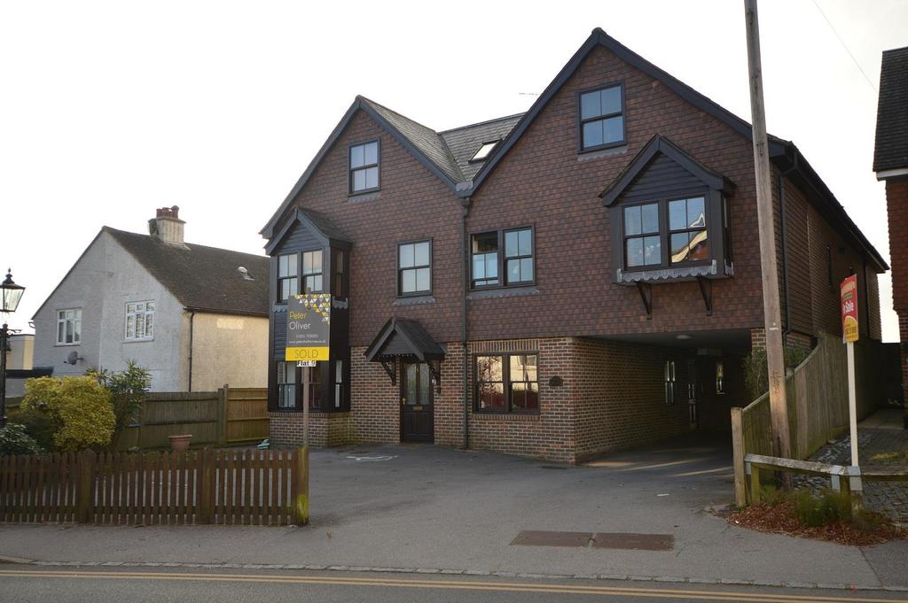 Whitehill Road, Crowborough 1 bed flat £795 pcm (£183 pw)