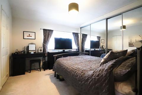 3 Quantock Road, Bexleyheath, DA7 6SD