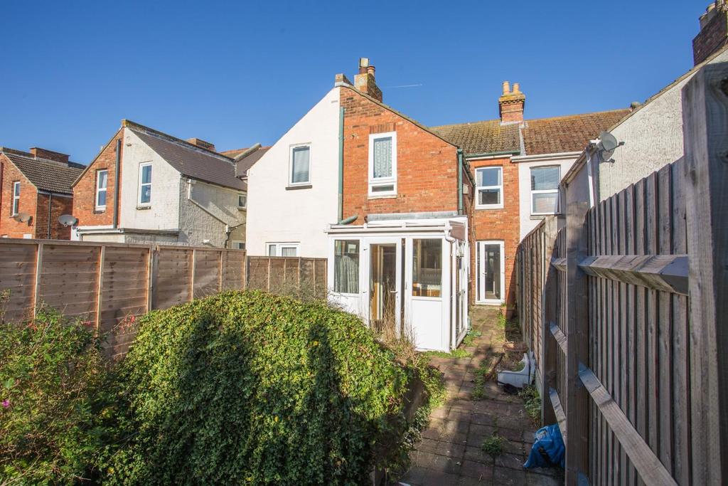 Chart Road, Folkestone 2 bed terraced house £235,000