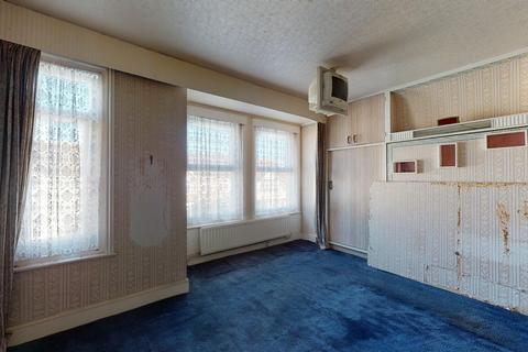 9 Chart Road, Folkestone, CT19 4EN