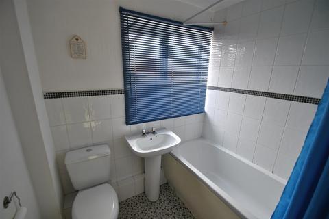 53 Langdale Road, Carcroft, Doncaster, DN6 8QP