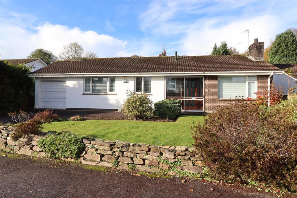 Chainwalk Drive, Truro 3 bed detached bungalow £450,000
