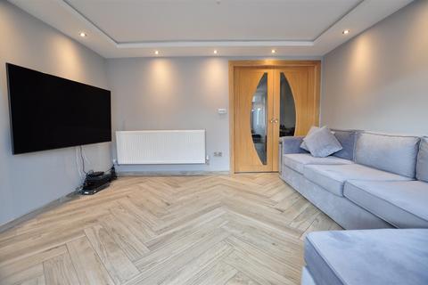27 Macdonald Close, Tividale, Oldbury, B69 3LD